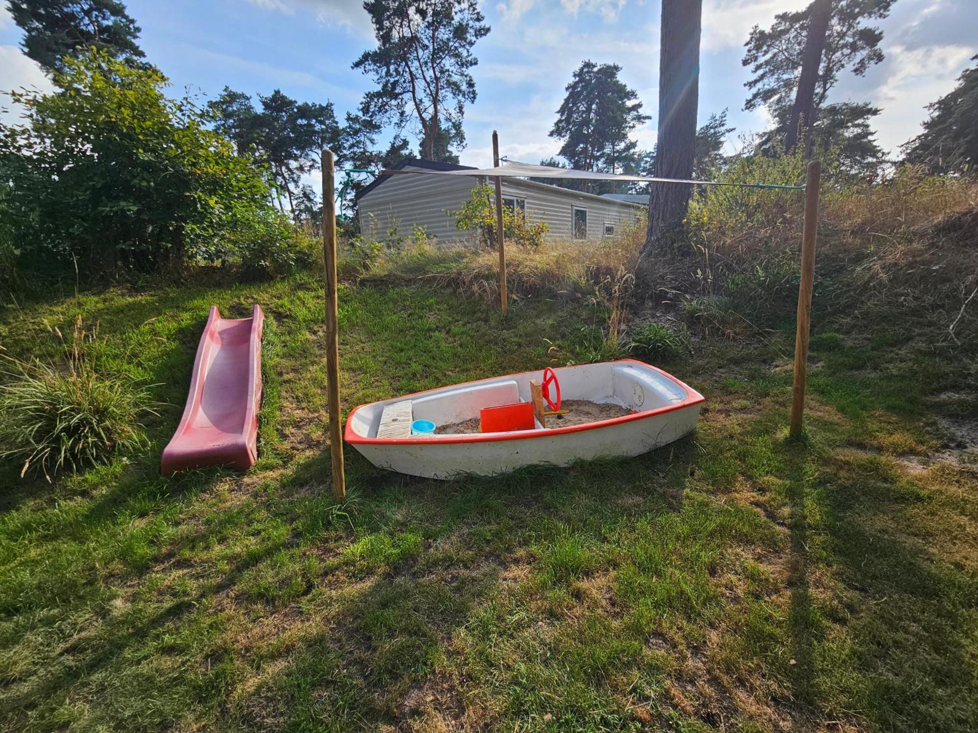 Luxe 4 Persoons Chalet Op 5 Sterren Camping Raalte Bagian luar foto